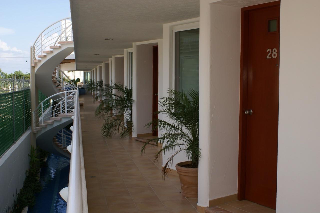 Suites Riviera Cancún Exterior foto